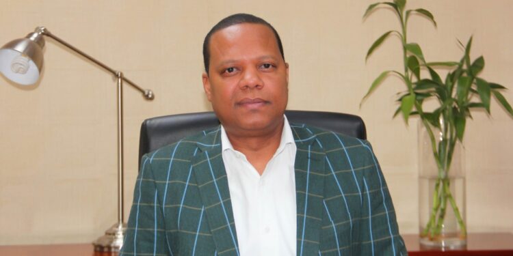 Eddy Alcántara viaja Argentina para participar en “Semana Protección Internacional de los Consumidores”