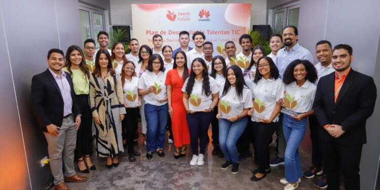 Huawei realiza clausura del programa Semillas para el Futuro 2022