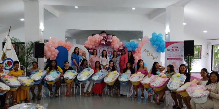 AEOFARD asume proyecto para beneficiar embarazadas