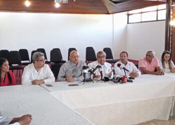 Colegio Médico y Sociedades Especializadas arrecian lucha contra las ARS