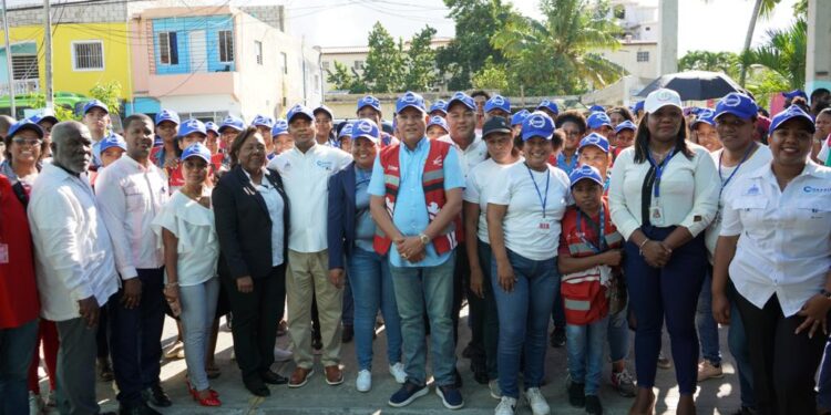 Radhamés González pide a empadronadores en Boca Chica no olvidar la división territorial