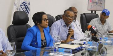 Director Migración y gobernadora ofrecen detalles del Censo Nacional en Montecristi