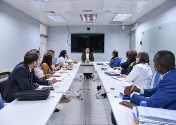 Salud Pública busca consenso con sociedades médicas sobre medicamentos alto costo