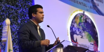 Wellington Arnaud asegura dos millones más de dominicanos recibe agua potable