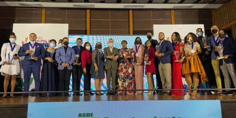 Ayuntamiento SDE anuncia II Premio Municipal de la Juventud