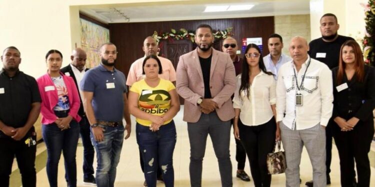 Diputado Edwin Mejía recibe propietarios de Centros Nocturnos y Diversión dar seguimiento a solicitudes del gremio