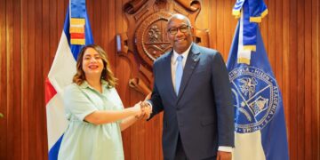 Rector UASD y directora Supérate  afinan detalles para la firma de un macro convenio