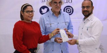 CCDF presenta Carta Compromiso al Ciudadano en Montecristi