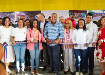 Alcaldía de Santo Domingo Oeste inaugura “El Boulevard de los Famosos”