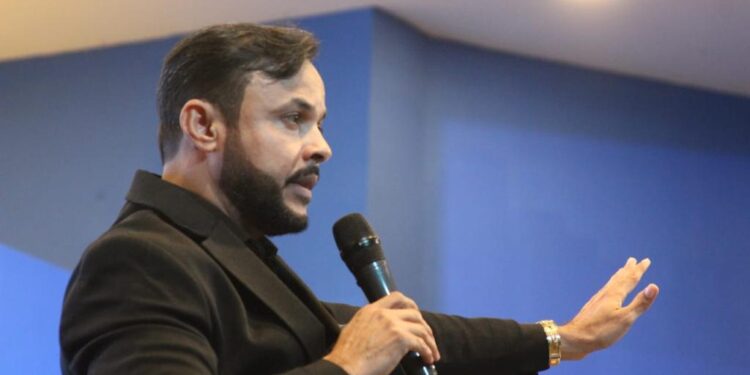 Tours Herederos de Éxito impacta ciudadanos de SDN con nuevas estrategias para lograr el progreso