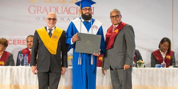 ITSC gradúa 527 nuevos técnicos superiores