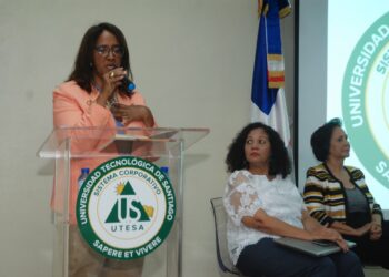 UTESA realiza conferencia en el marco del Día Internacional de la No Violencia contra la Mujer