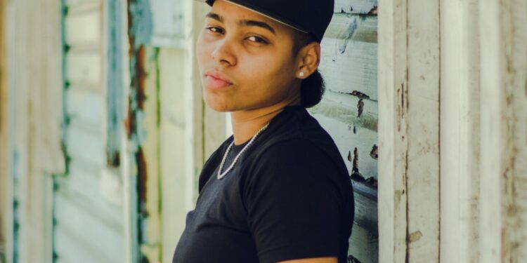 Cantante Urbana Og Taylor estrena AngelEvi