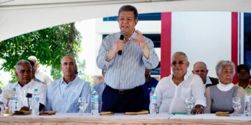 Leonel anuncia tocará puertas de amigos “en el Congreso de Estados Unidos”
