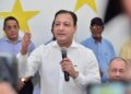 Abel Martínez ingresado por neumonía a un centro de salud