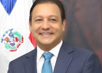 Abel Martínez: “tema migratorio debe asumirse sin tibieza y bajo el marco de la constitucionalidad”