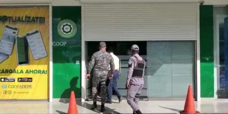 Asaltan cooperativa en el municipio Moca