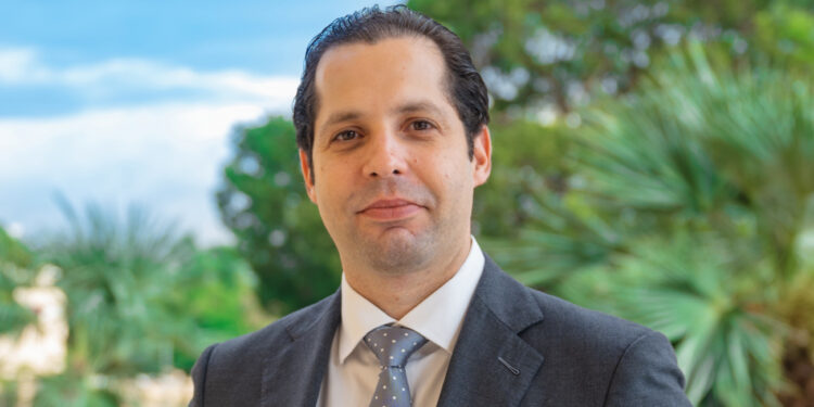 Presidente Abinader designa a Ernesto Bournigal como superintendente del Mercado de Valores