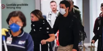 Brasil vuelve a imponer el uso de mascarillas en aeropuertos y aviones