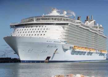 Taíno Bay recibe “Allure of the Seas, uno de los barcos más grande del mundo