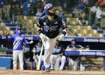 Licey vence a Gigantes y dividen una victoria por equipo en la doble cartelera