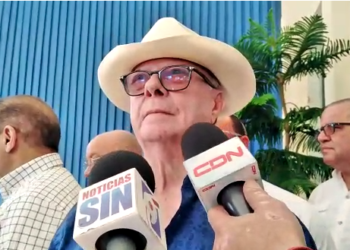 Hipólito califica de “bofetada” a soberanía RD suspensión de EE.UU. a compra azúcar