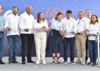 Vicepresidenta y director de INAPA inauguran planta de aguas residuales en Castillo