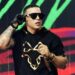 El reguetonero Daddy Yankee agradece los regalos del barrio