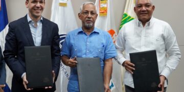 MINERD, OMSA e INTRANT firman acuerdo para implementar Plan Piloto de Movilidad Escolar