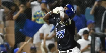 Licey vence a las Estrellas y empatan en la cima con las Águilas