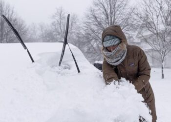 EEUU: Millones de personas se cobijan de una enorme tormenta