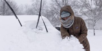 EEUU: Millones de personas se cobijan de una enorme tormenta
