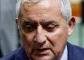 Guatemala: Condenan a 16 años de cárcel al exmandatario Otto Pérez y su vicepresidenta