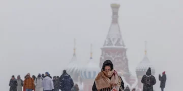 Moscú amaneció sepultada por la mayor nevada del siglo XXI