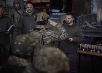 Zelensky salió de Ucrania para reunirse con Biden