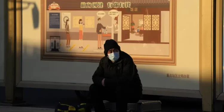 China comienza a implementar medidas relajadas contra COVID-19