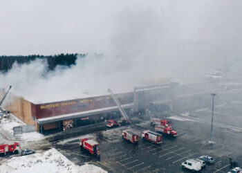 Otro incendio en un centro comercial en Rusia: Es el segundo en cuatro días