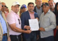 Gobierno entrega RD 60 millones para apoyar producción de ajo en Constanza