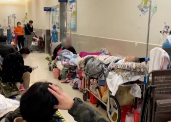 El colapso del sistema sanitario en China por el rebrote de COVID