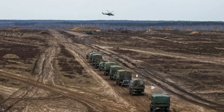 Rusia desplegó tropas e inició ejercicios militares en Bielorrusia, al norte de Ucrania