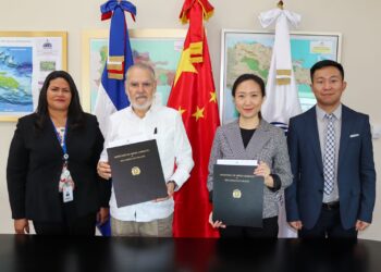 China dona fondo para contribuir a la labor de los guardaparques de las áreas protegidas de la RD