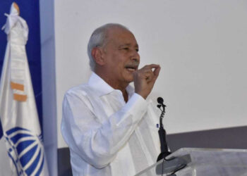 Ministerio de Educación inicia regularización de más de 4,400 docentes que laboran irregularmente como técnicos interinos