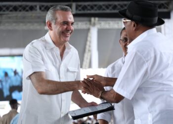 Presidente Abinader encabezará actividad en DN, Samaná y Santiago 23 y 24 motivos navideños