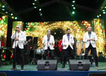 Miles de personas disfrutaron ‘Noches de Navidad’, evento que impulsó las industrias culturales