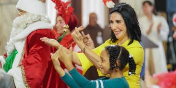 Primera dama auspicia Concierto Sinfónico Didáctico de Navidad en el Palacio Nacional