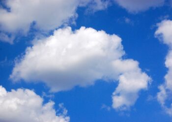 Pronostican cielo con nubes dispersas y temperaturas agradables