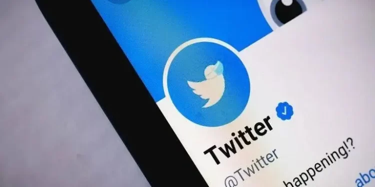 Twitter intenta de nuevo venta de autentificación azul