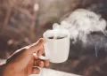 ¡Tome bebidas calientes y abríguese bien ! Continuarán bajas temperaturas