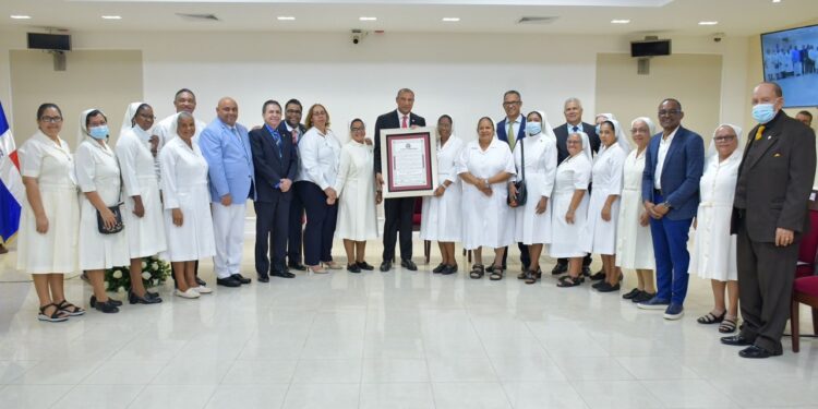 El Senado reconoce a las Hermanas Mercedarias de la Caridad por sus cien años de labor altruista