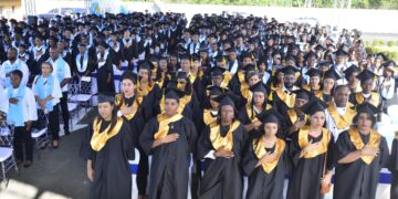 Las Escuelas Vocacionales avanzan con éxito en su programa de graduaciones